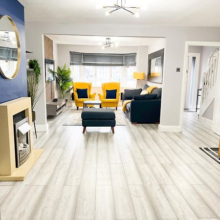 Вілла Beautiful Newly Renovated House In Rainham Essex Екстер'єр фото